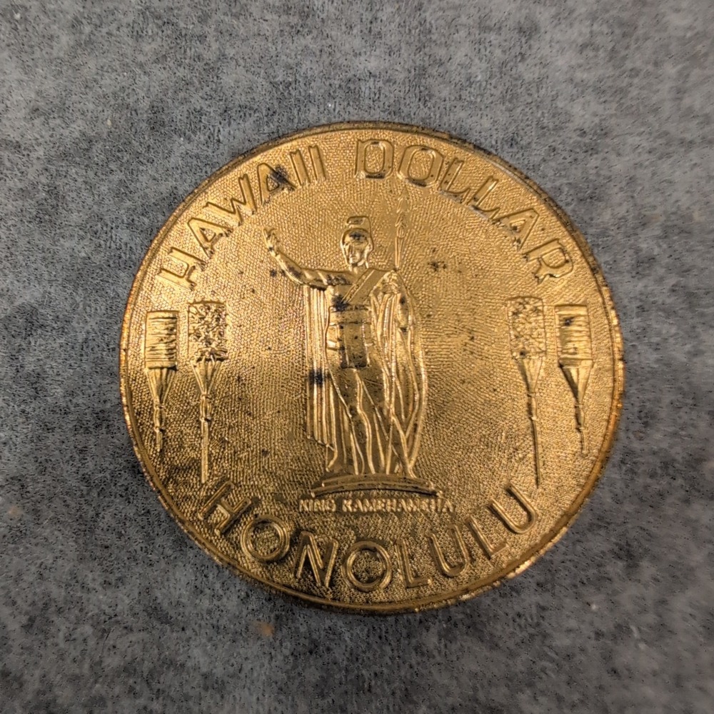 Hawaii Dollar Honolulu King Kamehameha Diamond Head Souvenir Coin Liberty House - Picture 2 of 5